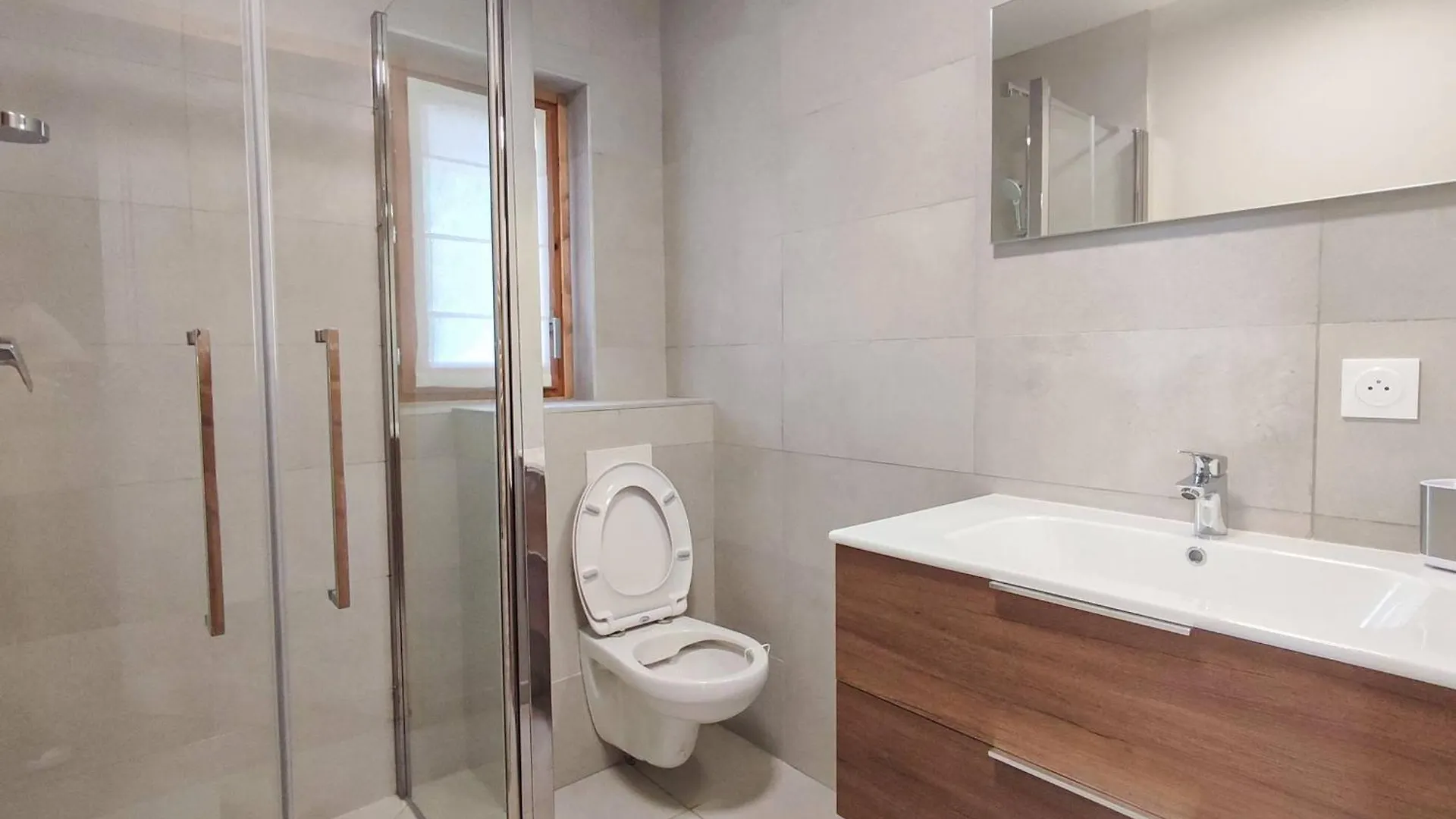 Chalet 3* A Valmorel - 6 Pers. - Pied De Pistes, Parking, Wifi, Prestations Hotelieres - Fr-1-356-464