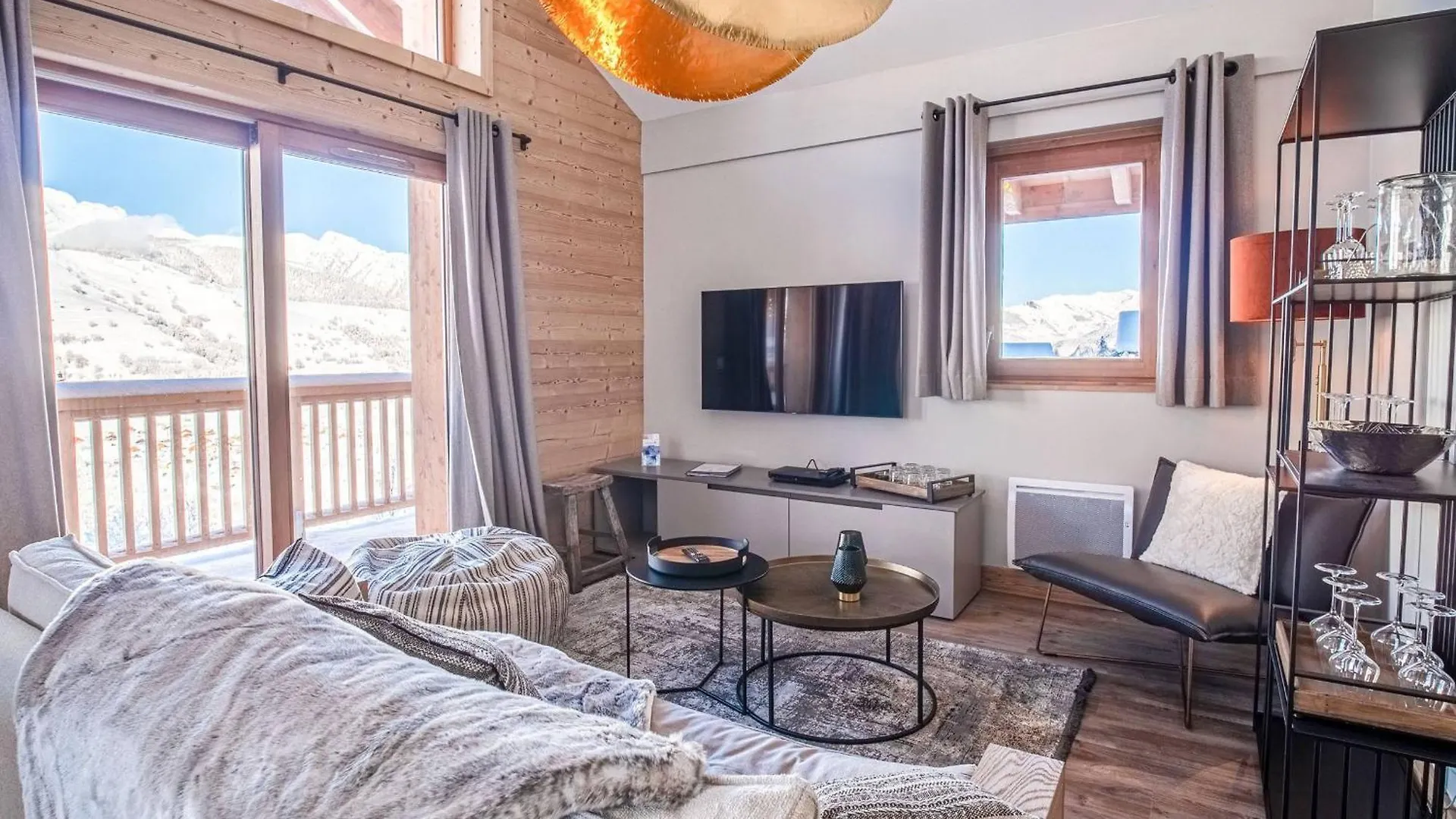 Chalet 3* A Valmorel - 6 Pers. - Pied De Pistes, Parking, Wifi, Prestations Hotelieres - Fr-1-356-464